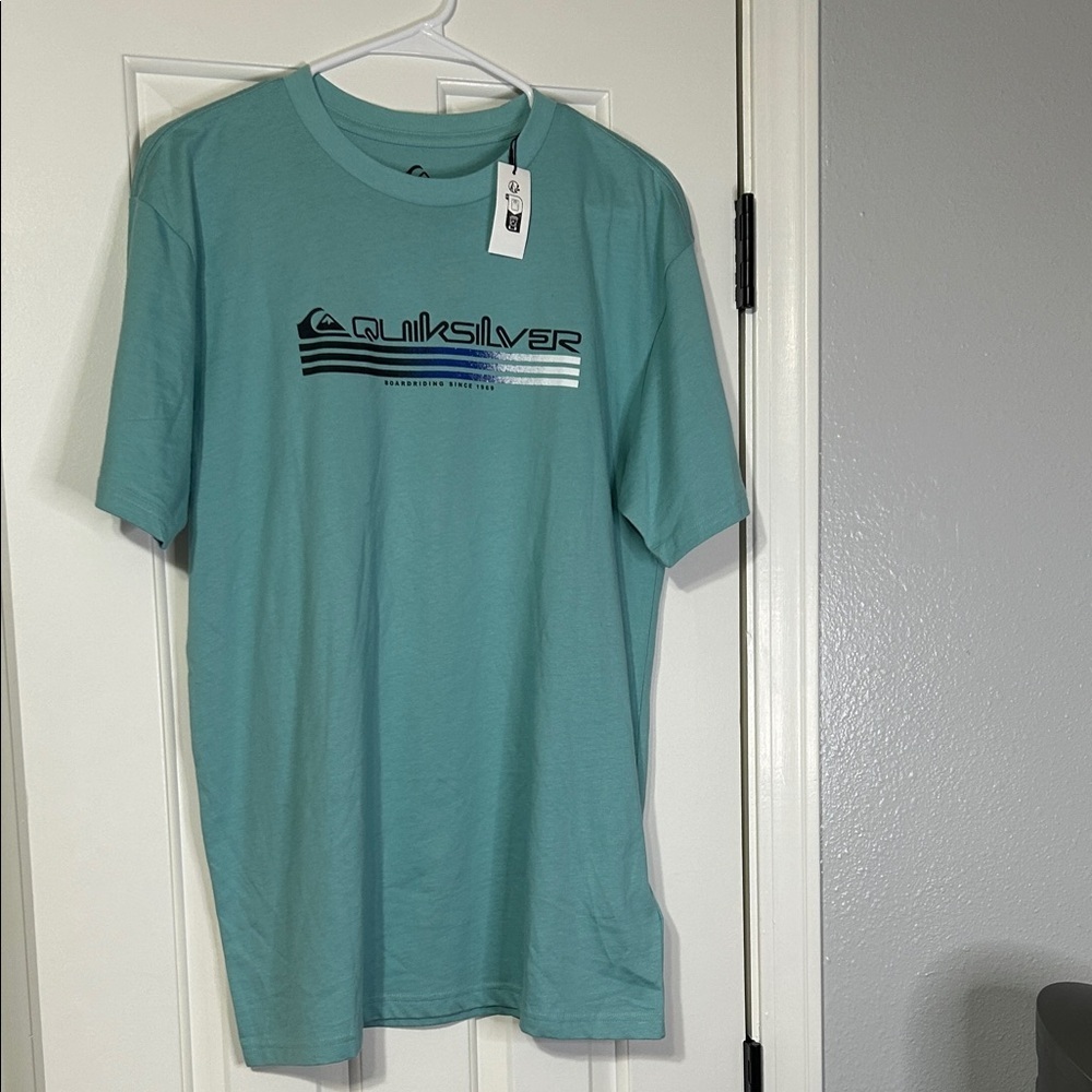 Quiksilver Men's Teal Graphic Tee